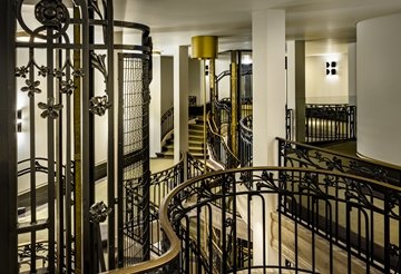 Kimpton st honor paris staircase